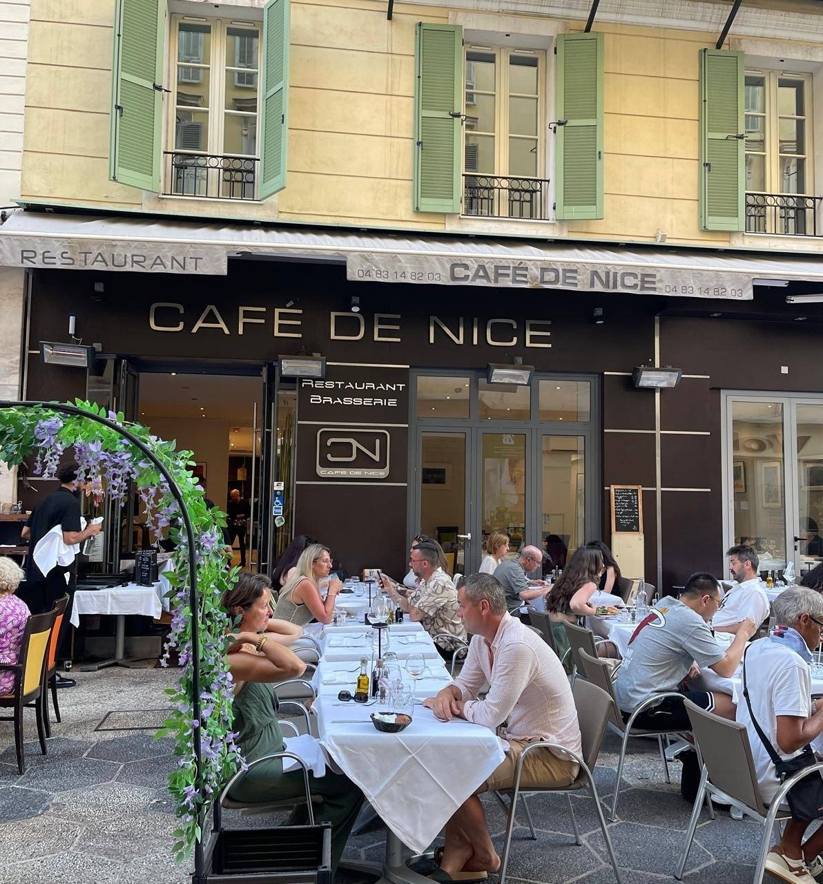 Contactez-nous pour vos besoins en privatisation et événements privés.