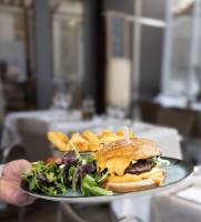 Notre zone d'activité pour ce service Restaurant ouvert autour de moi en service continu avec terrasse